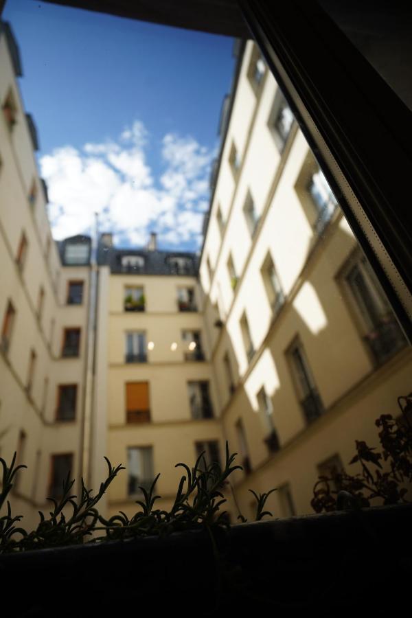 Charmant Studio Au Calme Et Bien Desservi Paris Exteriör bild