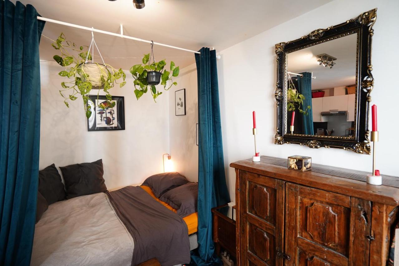 Charmant Studio Au Calme Et Bien Desservi Paris Exteriör bild