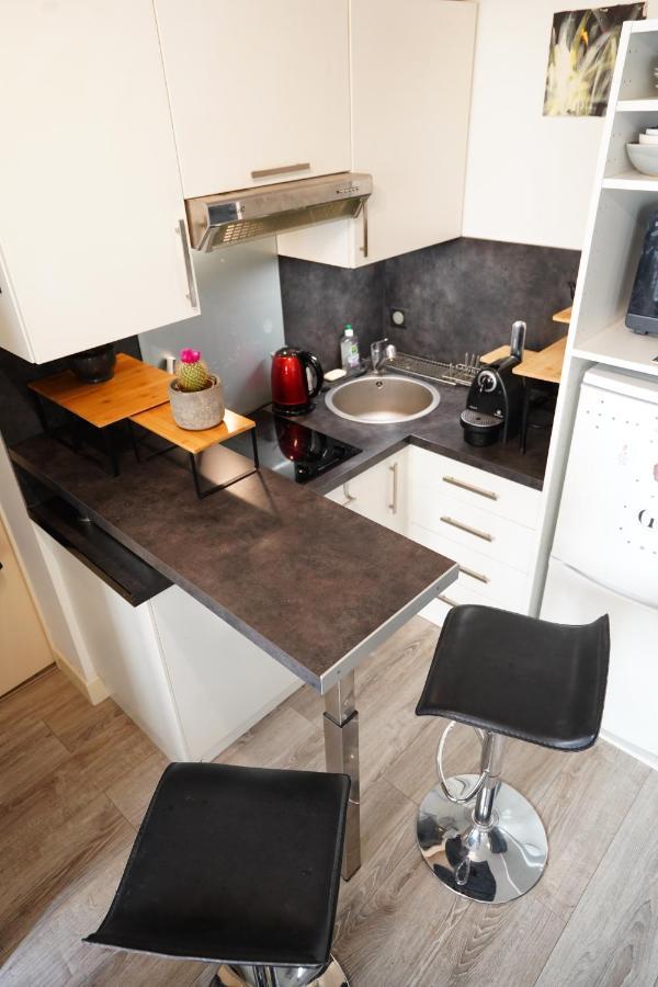Charmant Studio Au Calme Et Bien Desservi Paris Exteriör bild